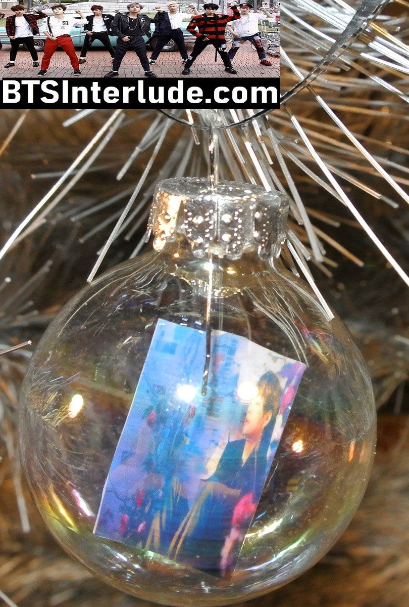 BTS CHRISTMAS ORNAMENT GLASS 1.75 INCH V KIM TAEHYUNG 김태형 SINGULARITY WALL POND LIMITED EDITION