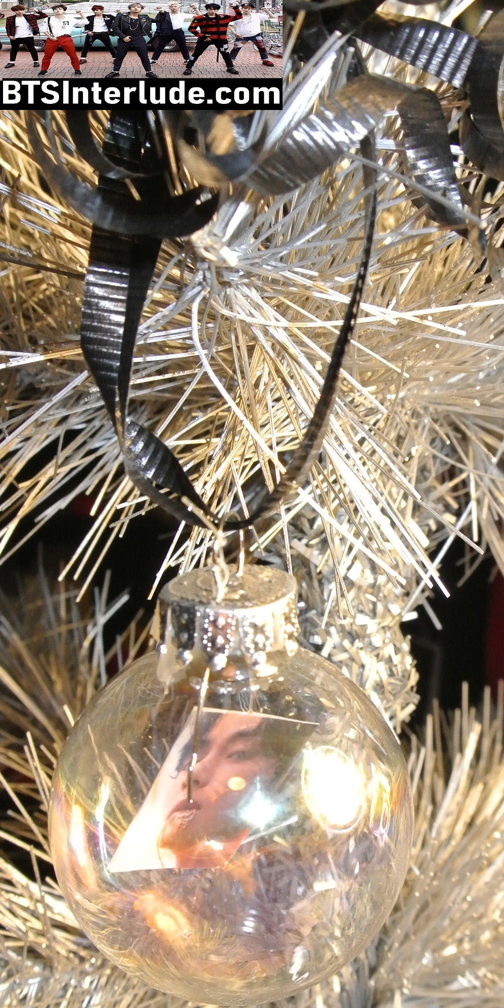 BTS CHRISTMAS ORNAMENT GLASS 1.75 INCH V KIM TAEHYUNG 김태형 VOGUE NECKLACE IN MOUTH PINSTRIPES STANDING LIMITED EDITION