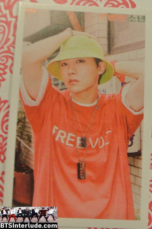 BTS PHOTOCARD FANSITE J-HOPE JUNG HOSEOK 정호석 HOBI 2021 SEASONS GREETINGS BUCKET HAT RED SHIRT PHOTO CARD PC