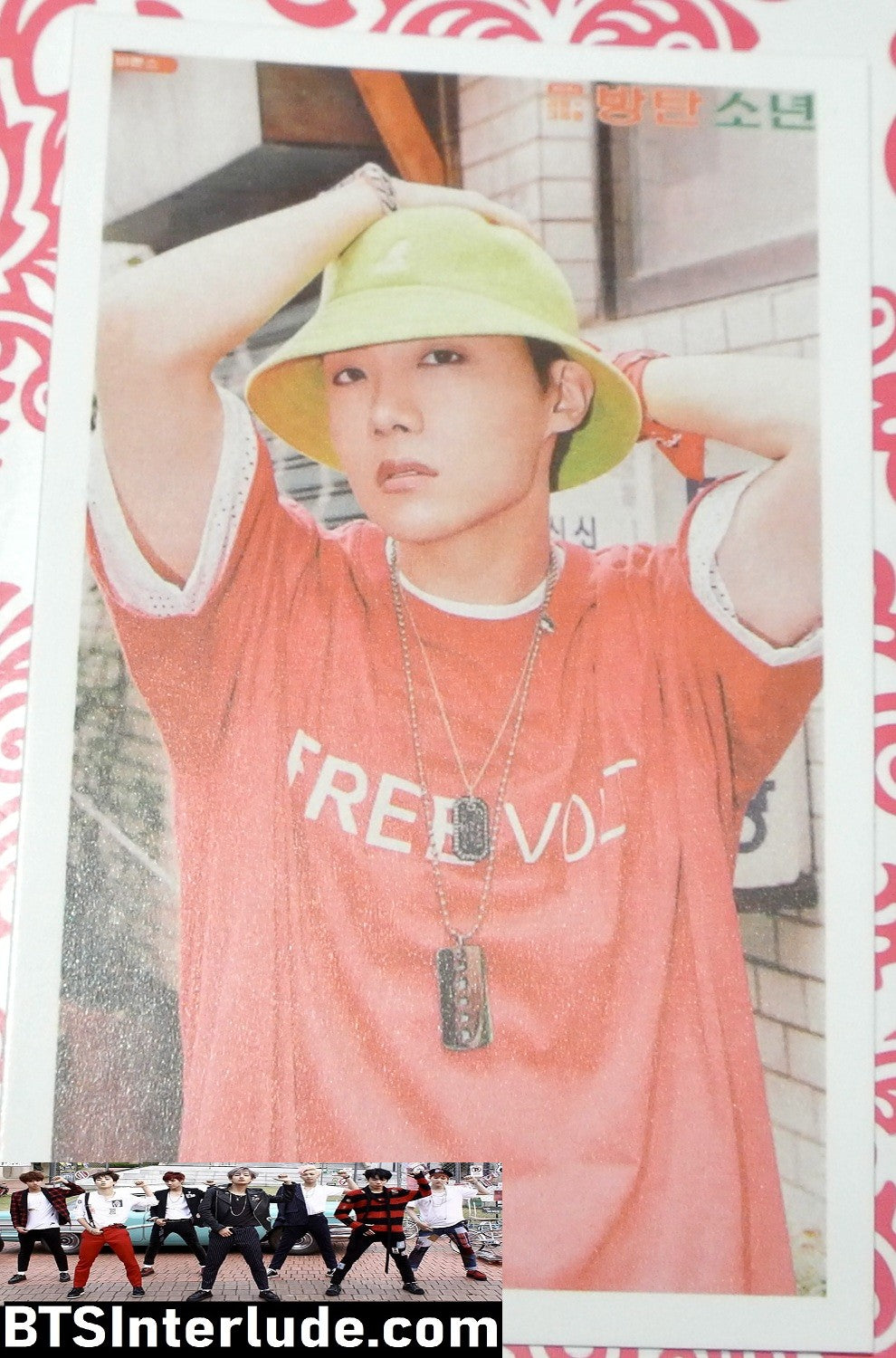 BTS PHOTOCARD FANSITE J-HOPE JUNG HOSEOK 정호석 HOBI 2021 SEASONS GREETINGS BUCKET HAT RED SHIRT PHOTO CARD PC