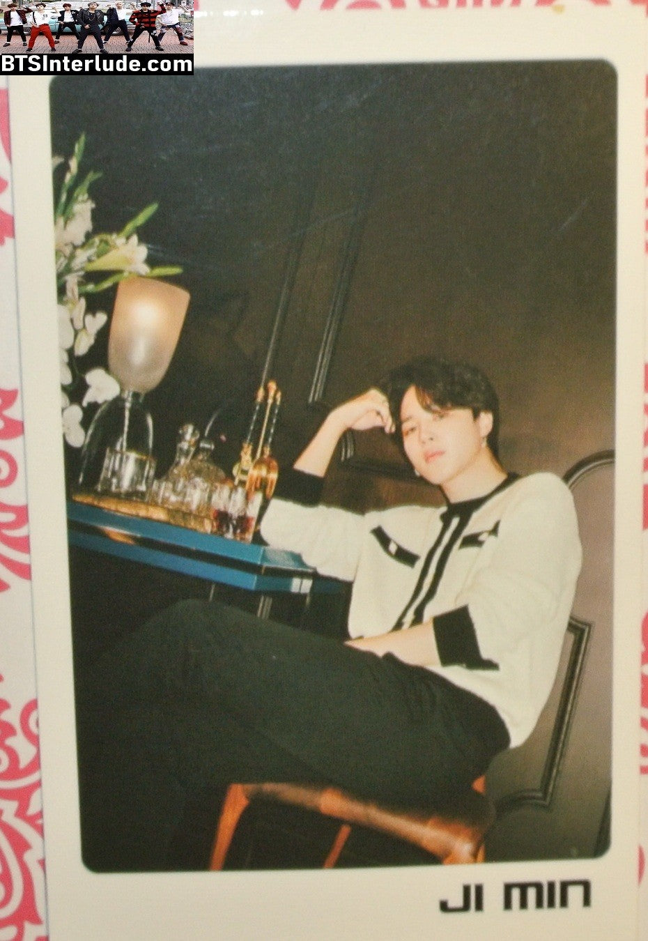 BTS PHOTOCARD FANSITE PARK JIMIN 박지민 WHITE BLACK JACKET PARIS CAFE PC PHOTO CARD