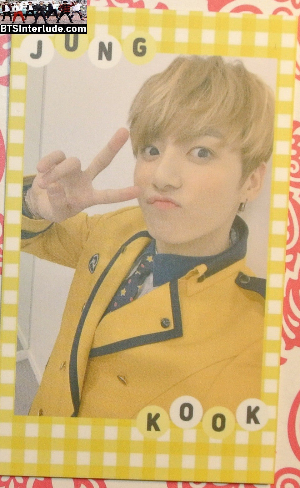 BTS PHOTOCARD FANSITE JEON JUNGKOOK 전정국 GRADUATION YELLOW JACKET V SIGN PC PHOTO CARD
