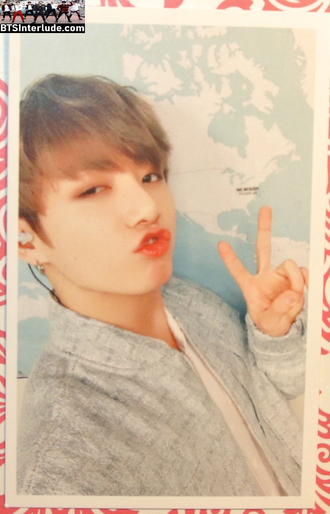BTS PHOTOCARD FANSITE JEON JUNGKOOK 전정국 GREY JACKET V SIGN PC PHOTO CARD