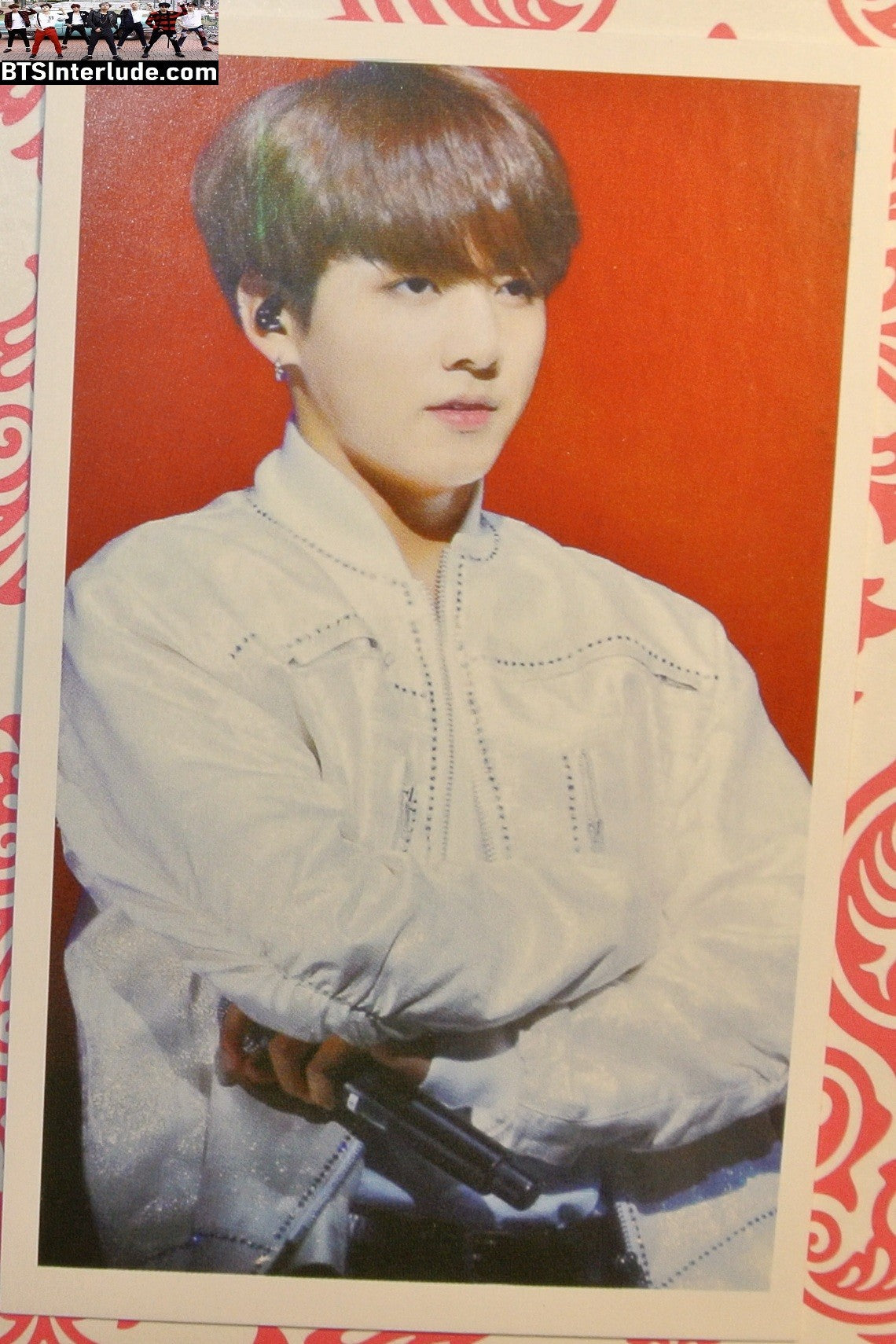 BTS PHOTOCARD FANSITE JEON JUNGKOOK 전정국 WHITE SATIN JACKET ARMS CROSSED PC PHOTO CARD