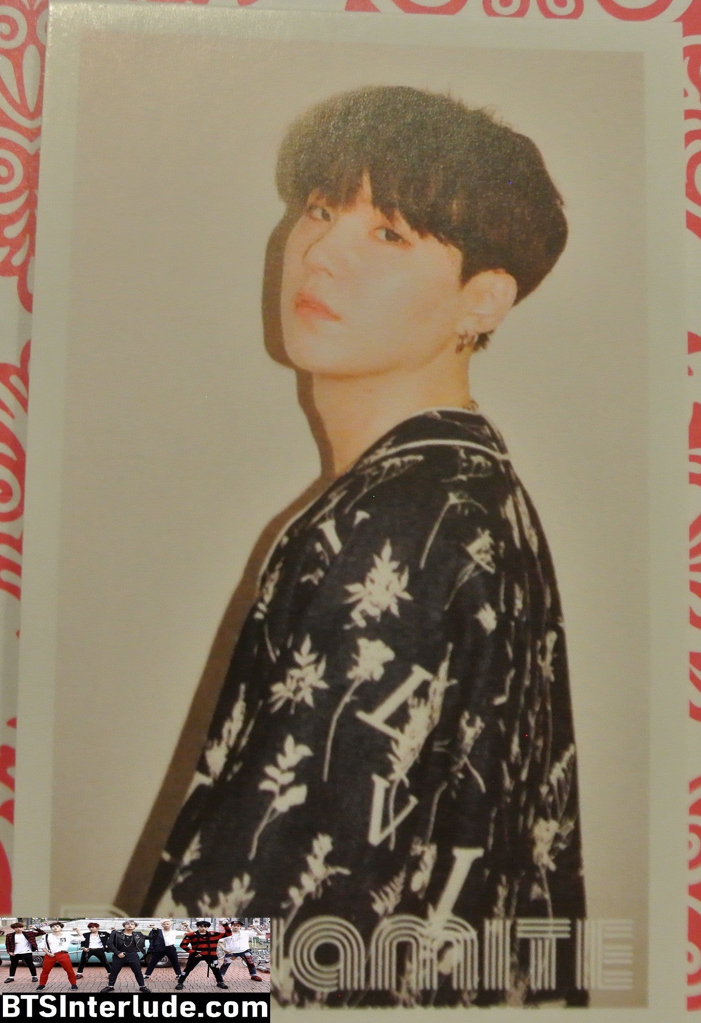 BTS PHOTOCARD FANSITE SUGA MIN YOONGI 민윤기 DYNAMITE WALL BASKETBALL SHIRT PHOTO CARD PC