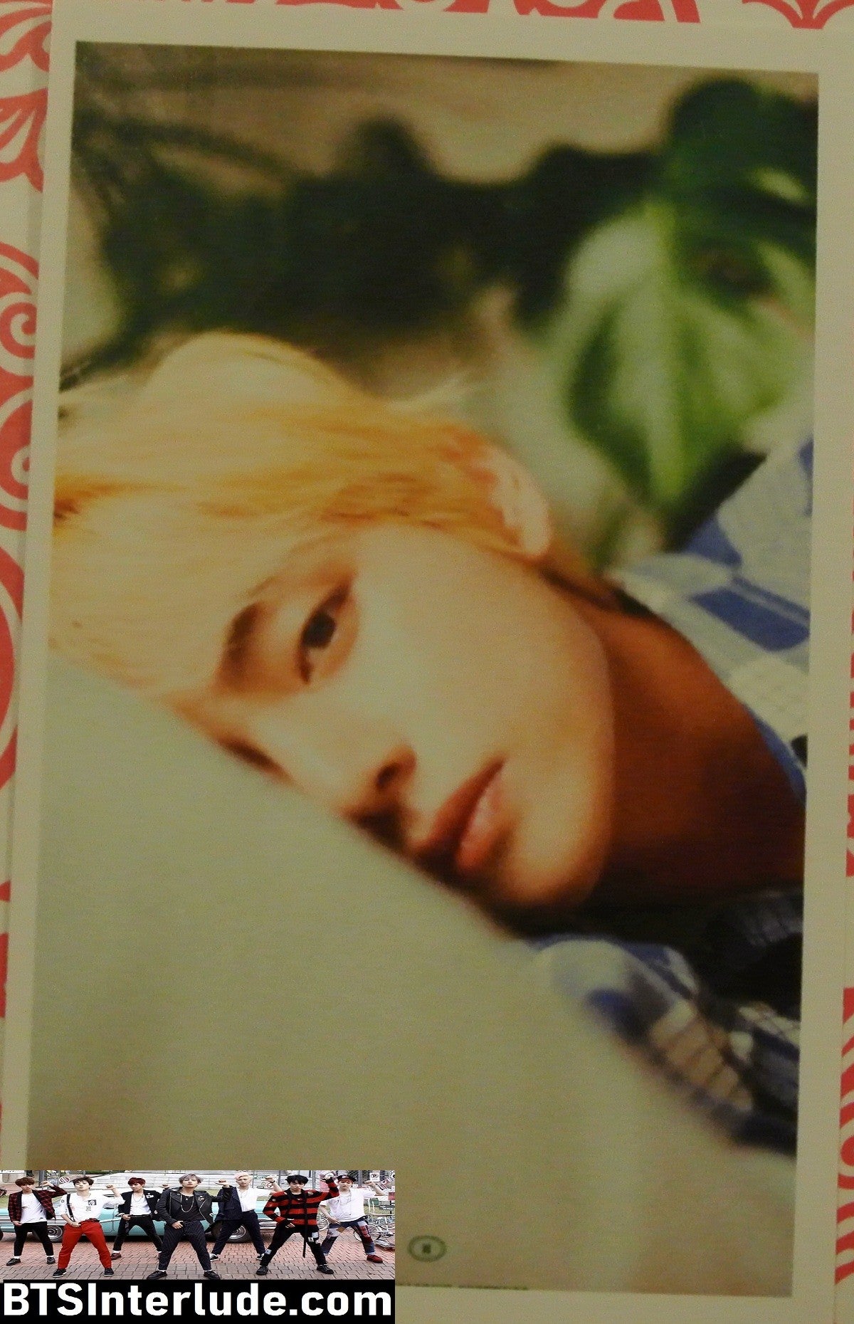 BTS PHOTOCARD FANSITE V KIM TAEHYUNG 김태형 BLOND HAIR LYING DOWN PHOTO CARD PC