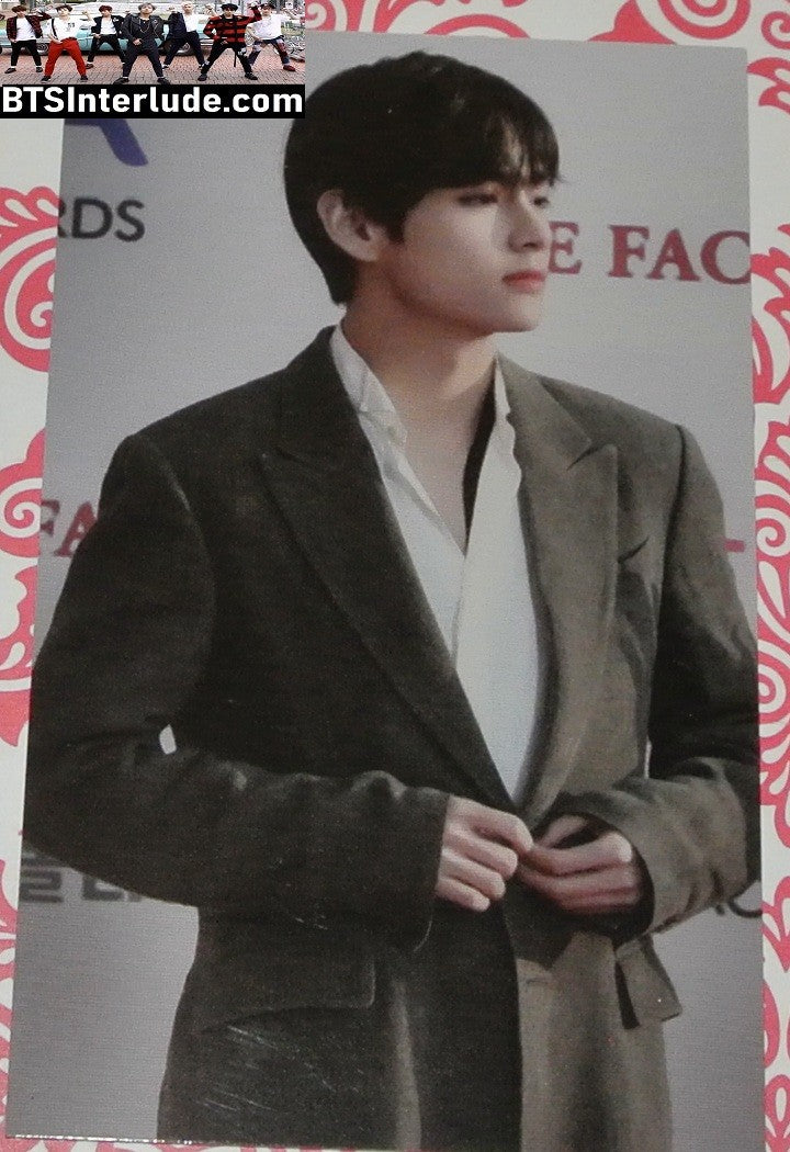 BTS PHOTOCARD FANSITE V KIM TAEHYUNG 김태형 2019 FACT AWARDS CHECKED JACKET PHOTO CARD