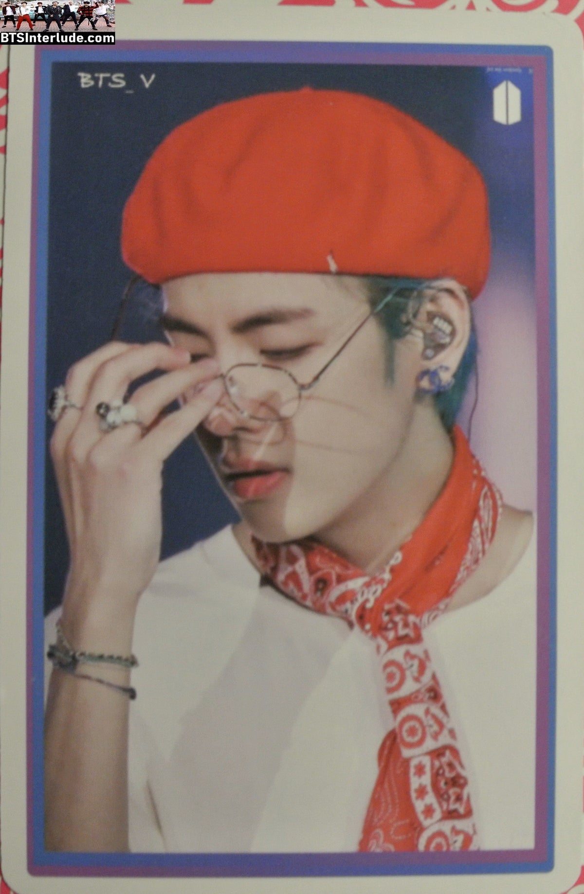 BTS PHOTOCARD FANSITE V KIM TAEHYUNG 김태형 RED BERET GLASSES PC PHOTO CARD
