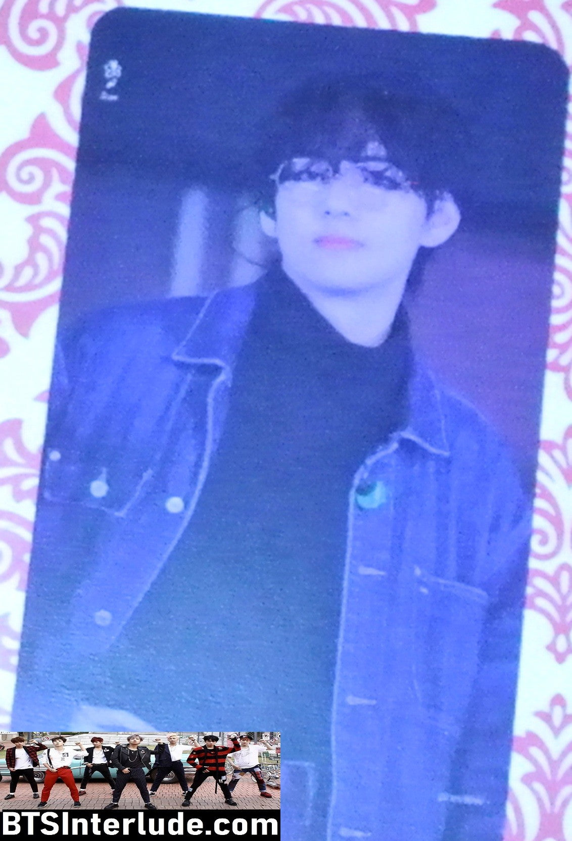 BTS PHOTOCARD FANSITE V KIM TAEHYUNG 김태형 DENIM JACKET BLACK TURTLENECK GLASSES RULER V FANSITE PHOTO CARD PC