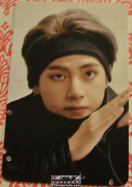 BTS PHOTOCARD FANSITE V KIM TAEHYUNG 김태형 2 SIDED BLACK HEADBAND RED HAIR PHOTO CARD