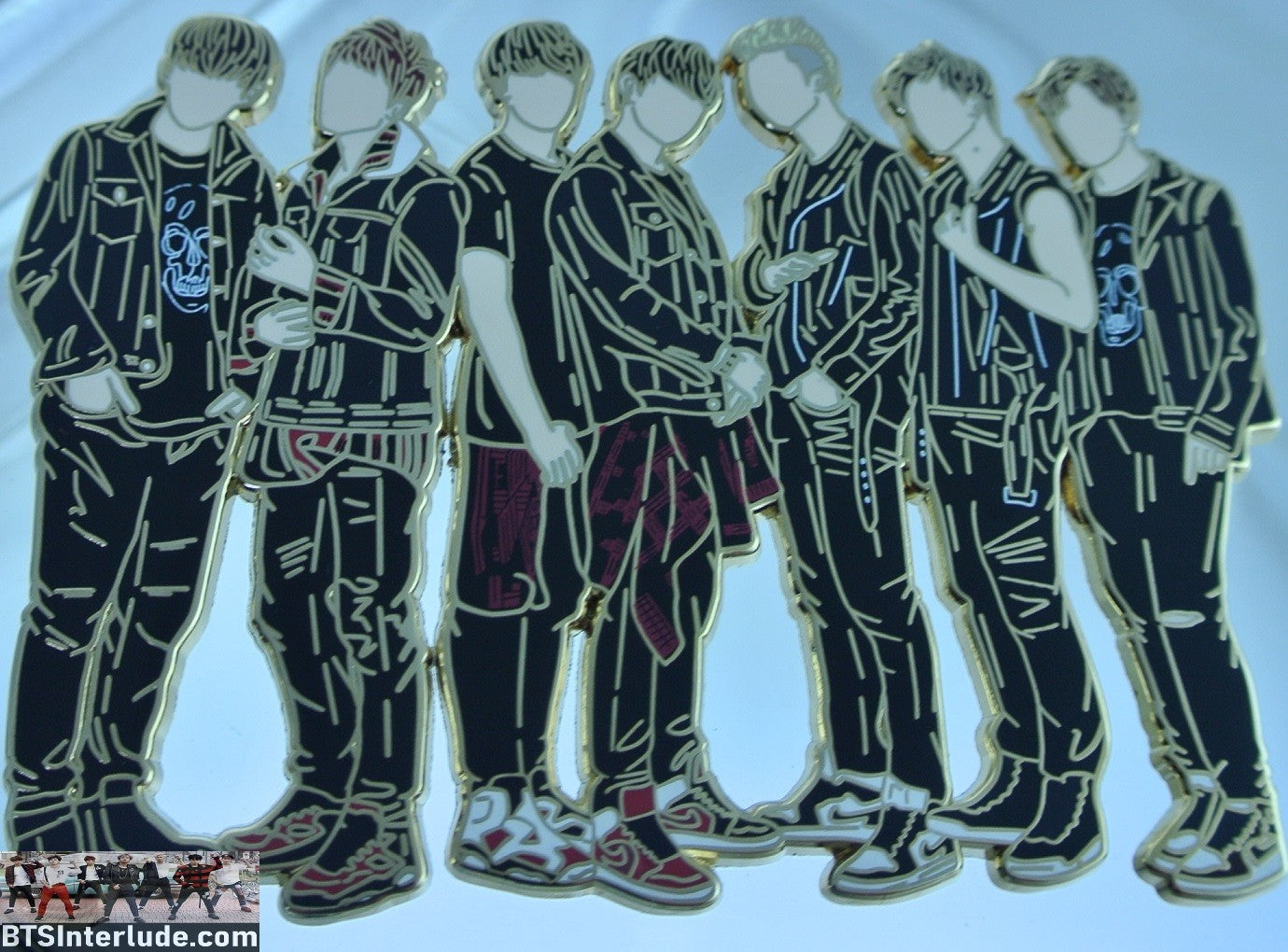 BTS PIN ENAMEL GOLD GROUP ALL IN BLACK SUITS OT7 PINS XL JUNGKOOK V JIMIN RM J-HOPE SUGA JIN BADGE BUTTON