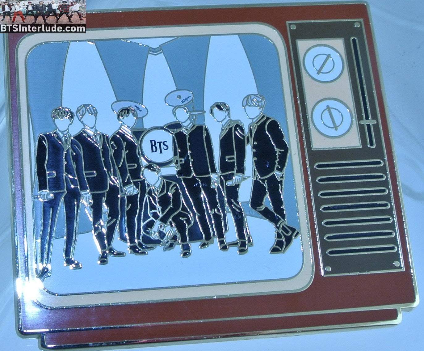 BTS PIN ENAMEL GOLD GROUP AS BEATLES STEPHEN COLBERT PERFORMANCE IO PINS JUNGKOOK V JIMIN RM J-HOPE SUGA JIN BADGE BUTTON