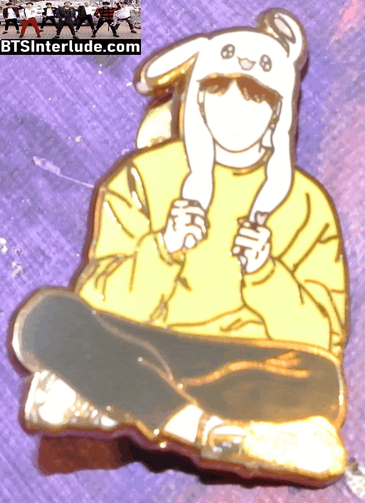 BTS PIN ENAMEL GOLD JEON JUNGKOOK 전정국 YELLOW SWEATER BUNNY EARS HAT RUN BTS EPISODE 59 60 WILD CHAMOMILE PINS BADGE BUTTON