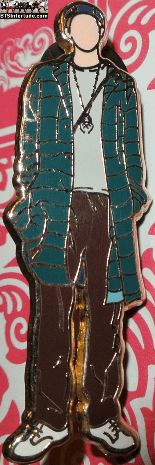 BTS PIN ENAMEL GOLD RM KIM NAMJOON 김남준 AIRPORT FASHION GREEN CHECKED COAT BADGE BUTTON