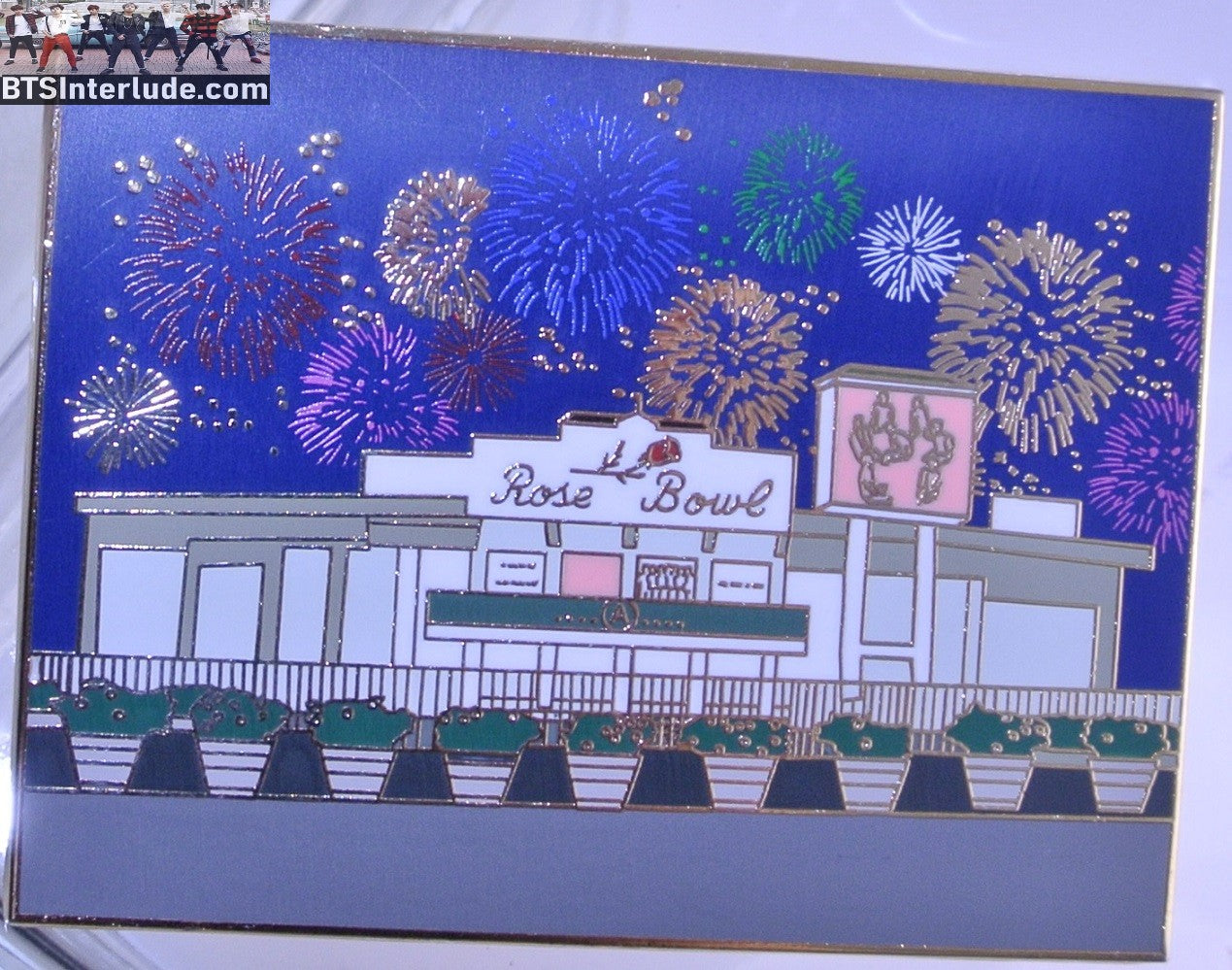 BTS PIN ENAMEL GOLD GROUP 2019 LOVE YOURSELF SPEAK YOURSELF TOUR ROSE BOWL WILDXEL PINS JUNGKOOK V JIMIN RM J-HOPE SUGA JIN BADGE BUTTON