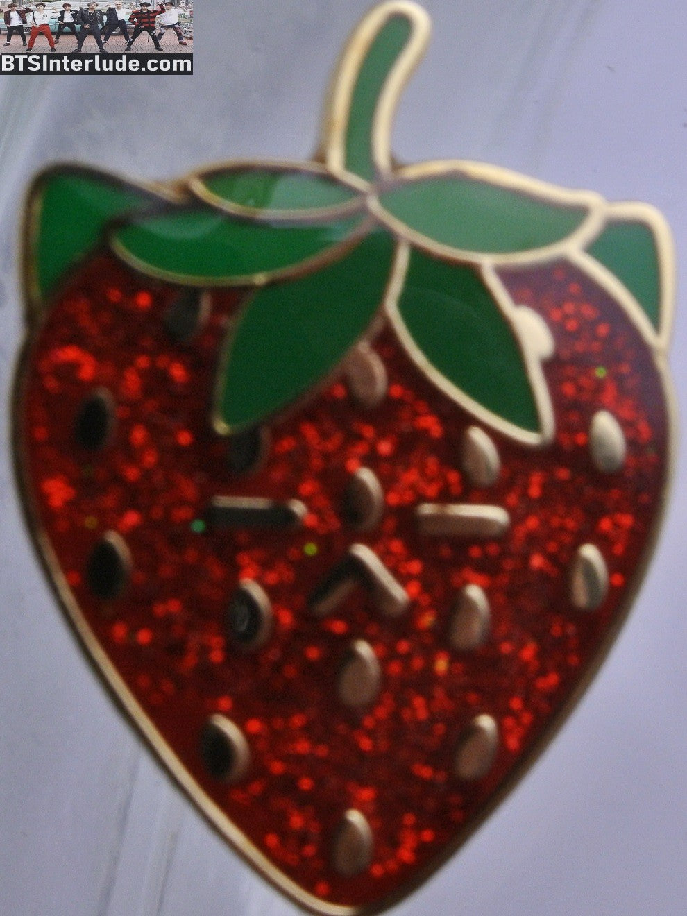 BTS PIN ENAMEL GOLD SUGA MIN YOONGI 민윤기 STRAWBERRY MOONGI PINS BADGE BUTTON