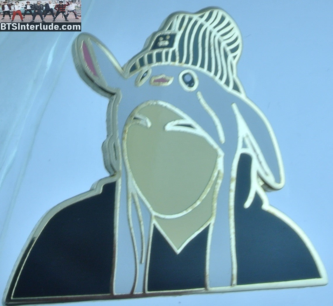BTS PIN ENAMEL GOLD SUGA MIN YOONGI 민윤기 BUNNY EARS RUN BTS BEANIE BADGE BUTTON