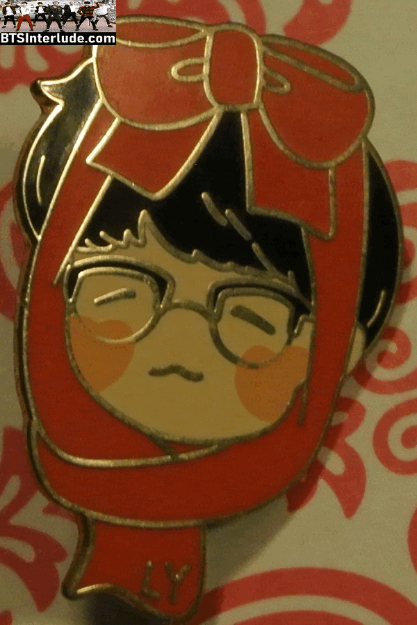 BTS PIN ENAMEL GOLD SUGA MIN YOONGI 민윤기 CHIBI ORANGE BOW BADGE BUTTON