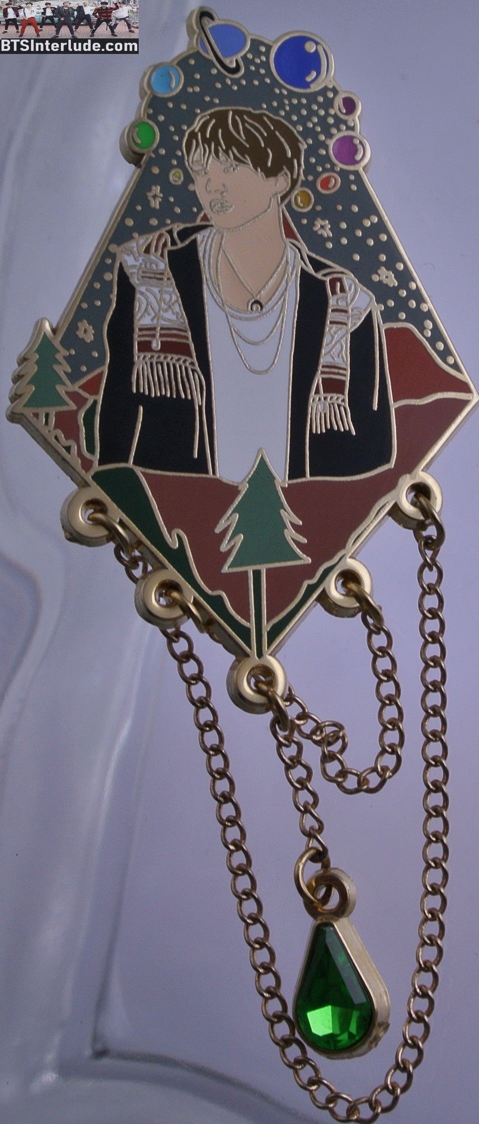 BTS PIN ENAMEL GOLD SUGA MIN YOONGI 민윤기 FIRST LOVE PERFORMANCE GREEN CRYSTAL DROP CHAINS WILDXEL PINS BADGE BUTTON