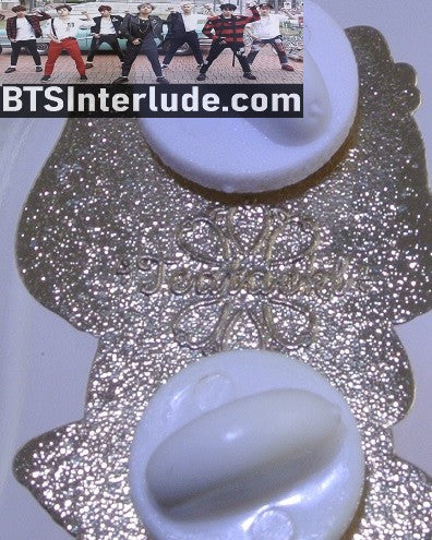 BTS PIN ENAMEL GOLD SUGA MIN YOONGI 민윤기 FEMALE VARIANT RUN BTS TEATAEKL PINS BADGE BUTTON