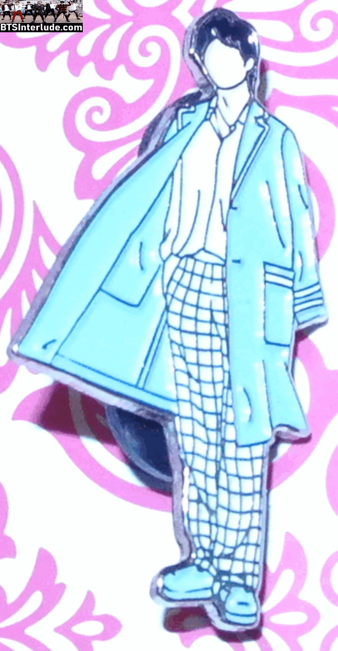 BTS PIN ENAMEL GOLD V KIM TAEHYUNG 김태형 BLUE JACKET DICON PHOTO SHOOT SMALL BADGE BUTTON