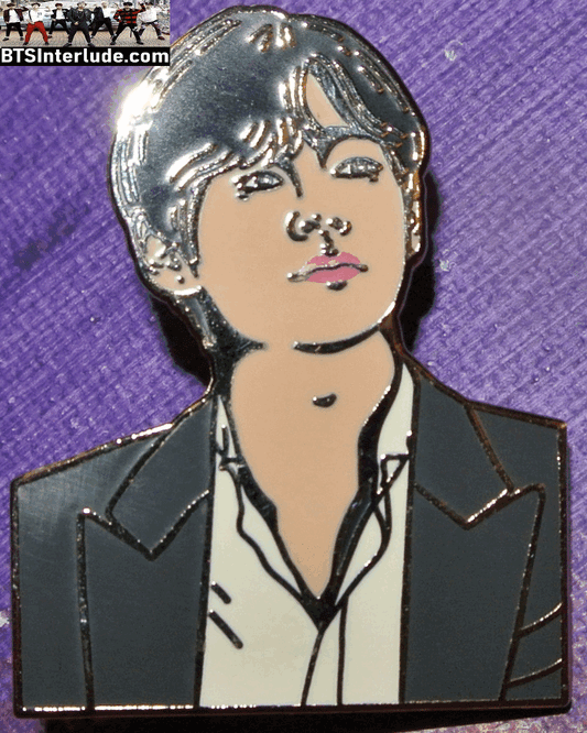 BTS PIN ENAMEL GOLD V KIM TAEHYUNG 김태형 GREY JACKET MINIATURE UNIVERSE PINS BADGE BUTTON