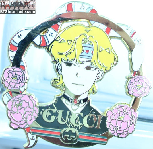 BTS PIN ENAMEL GOLD V KIM TAEHYUNG 김태형 BLOND HAIR GUCCI BOY FLOWERS BADGE BUTTON