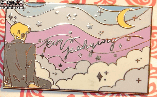 BTS PIN ENAMEL GOLD V KIM TAEHYUNG 김태형 WINGS GUCCI SUIT PASTEL WAVES NAME BADGE BUTTON