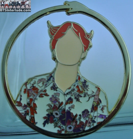BTS PIN ENAMEL GOLD V KIM TAEHYUNG 김태형 RED HAIR GUCCI FLOWERS SHIRT XL BADGE BUTTON