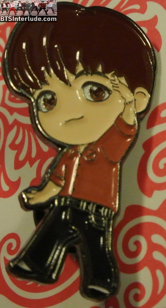 BTS PIN ENAMEL GUNMETAL J-HOPE JUNG HOSEOK 정호석 DYNAMITE MUSIC VIDEO DOT ON CHIN BADGE BUTTON