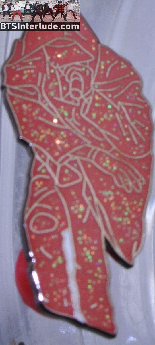 BTS PIN ENAMEL GUNMETAL SUGA MIN YOONGI 민윤기 SEESAW RED GLITTER OUTLINE PINS OVER FLOWERS BADGE BUTTON