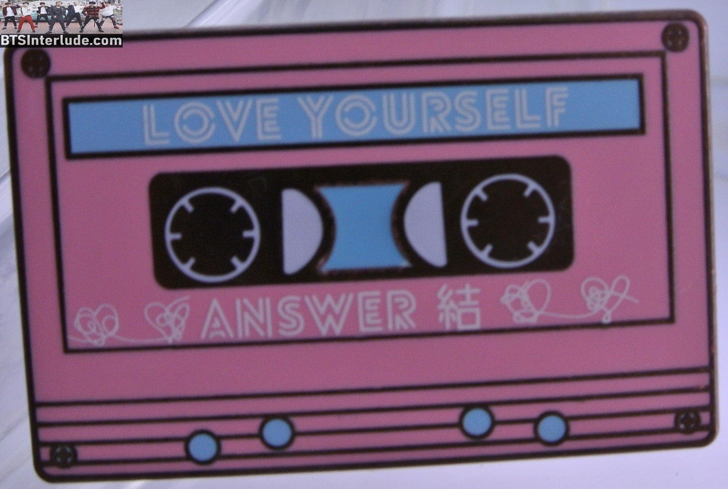 BTS PIN ENAMEL ROSE GOLD COPPER PINK CASSETTE TAPE LOVE YOURSELF ANSWER MANDERLAI PINS JUNGKOOK V JIMIN RM J-HOPE SUGA JIN BADGE BUTTON