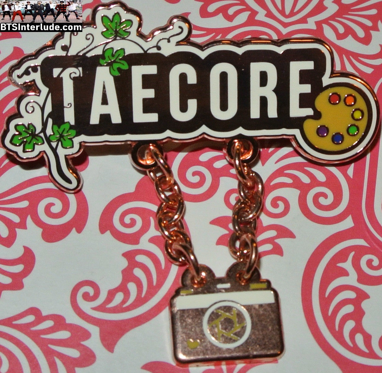 BTS PIN ENAMEL ROSE GOLD COPPER V KIM TAEHYUNG 김태형 TAECORE DROP CAMERA WHITE BADGE BUTTON
