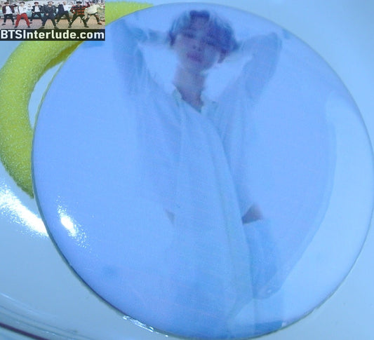 BTS PONYTAIL HOLDER BUTTON PARK JIMIN 박지민 DICON SHOOT WHITE OUTFIT SEAMLESS HAIR TIE