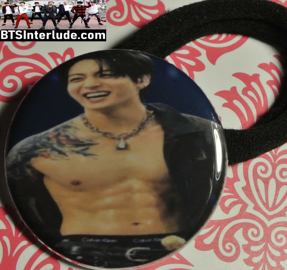 BTS PONYTAIL HOLDER BUTTON JEON JUNGKOOK 전정국 ARIRANG LA SOFI SHIRTLESS SEAMLESS HAIR TIE