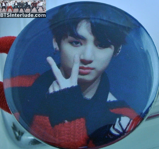 BTS PONYTAIL HOLDER BUTTON JEON JUNGKOOK 전정국 WAR OF HORMONE FANSIGN V SIGN SEAMLESS HAIR TIE