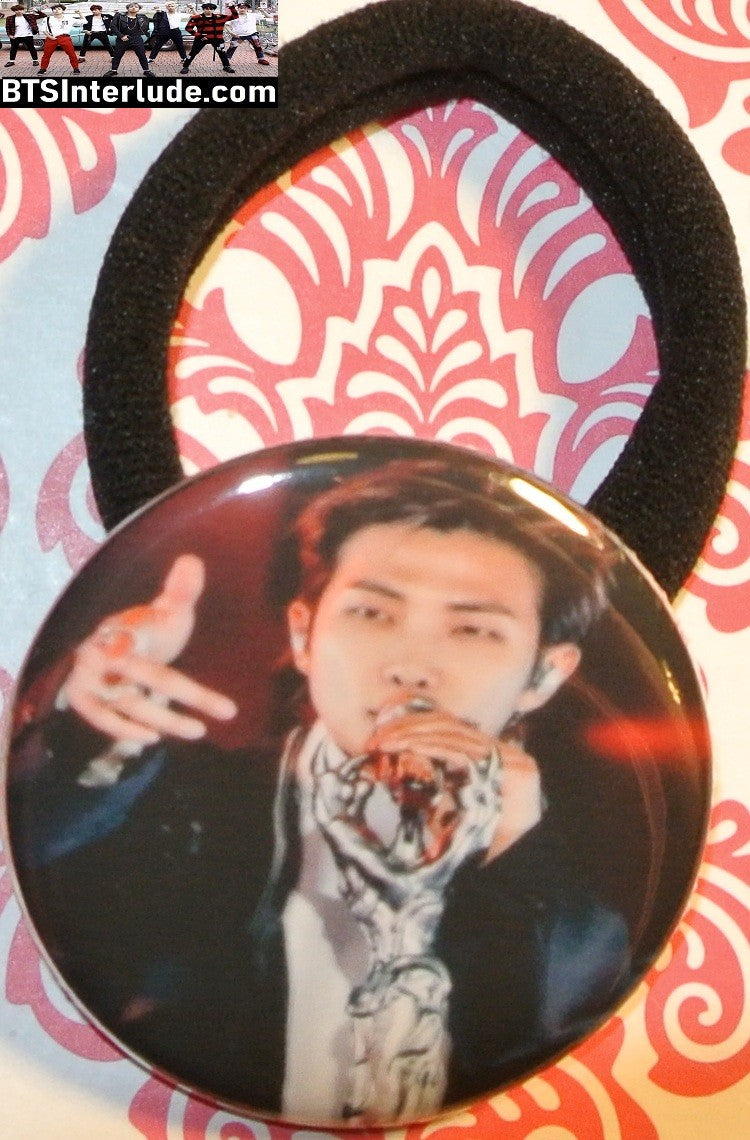 BTS PONYTAIL HOLDER BUTTON RM KIM NAMJOON 김남준 ARIRANG GWANGHWAMUN MIC SEAMLESS HAIR TIE