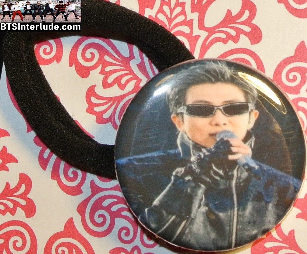 BTS PONYTAIL HOLDER BUTTON RM KIM NAMJOON 김남준 ARIRANG GWANGHWAMUN SUNGLASSES MIC SEAMLESS HAIR TIE