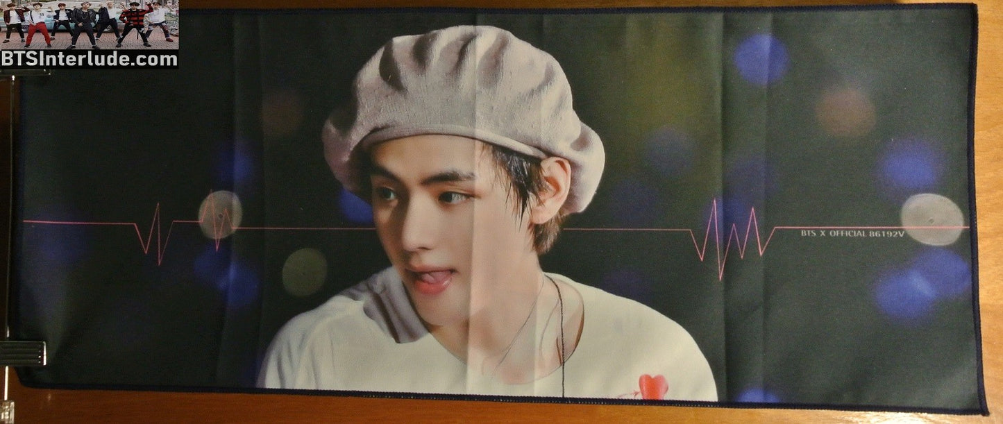 BTS SLOGAN FABRIC V KIM TAEHYUNG 김태형 HORIZONTAL TAN BERET TONGUE BANNER 2 SIDED LIMITED EDITION