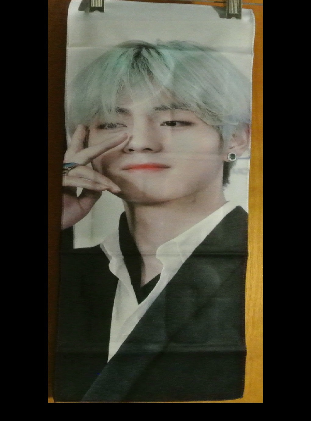 BTS SLOGAN FABRIC V KIM TAEHYUNG 김태형 MINT HAIR V OVER EYE FANSITE SLOGAN BANNER LIMITED EDITION