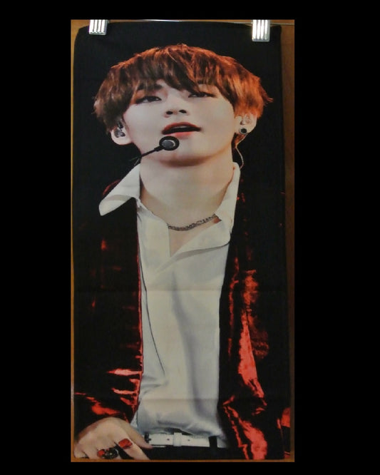 BTS SLOGAN FABRIC V KIM TAEHYUNG 김태형 RED CRUSHED VELVET JACKET RULER V FANSITE BANNER 2 SIDED LIMITED EDITION