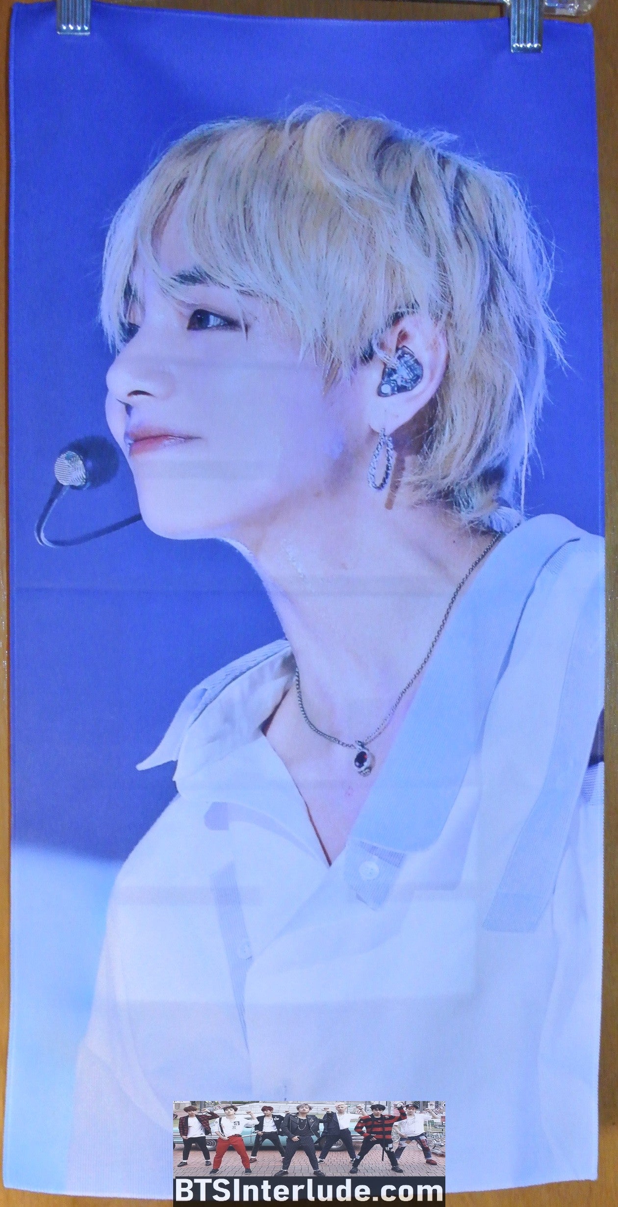 BTS SLOGAN FABRIC XL V KIM TAEHYUNG 김태형 BLOND HAIR WHITE SHIRT PROFILE FANSITE BANNER 2 SIDED LIMITED EDITION