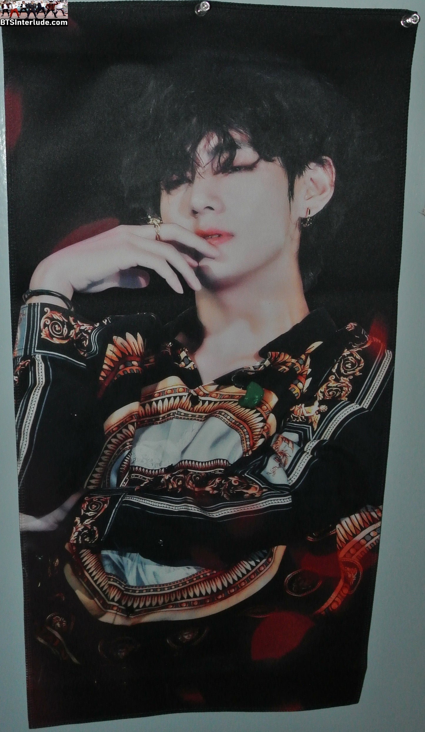 BTS SLOGAN FABRIC XL V KIM TAEHYUNG 김태형 JAPAN 5TH MUSTER SEXY V PINTOR FANSITE DOUBLE WIDE SLOGAN BANNER LIMITED EDITION