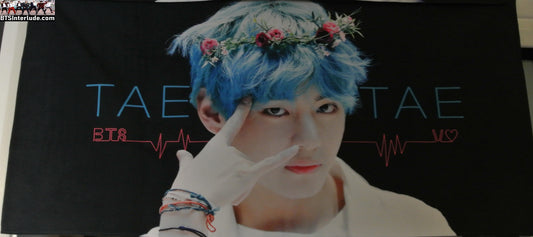 BTS SLOGAN FABRIC XXL V KIM TAEHYUNG 김태형 BLUE HAIR FANSIGN FLOWER TIARA FANSITE BANNER 2 SIDED LIMITED EDITION