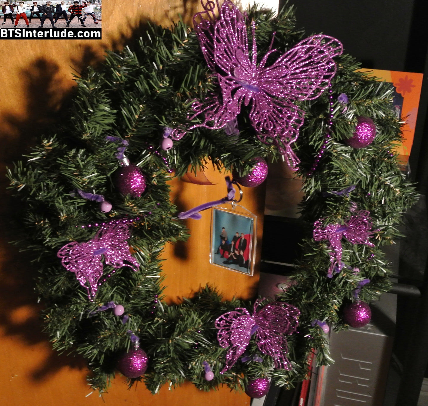 BTS CHRISTMAS OR ALL YEAR ROUND WREATH 20" GROUP BANGTAN 방탄소년단 BLUE PURPLE KEYCHAIN JUNGKOOK V JIMIN RM J-HOPE SUGA JIN LIMITED EDITION