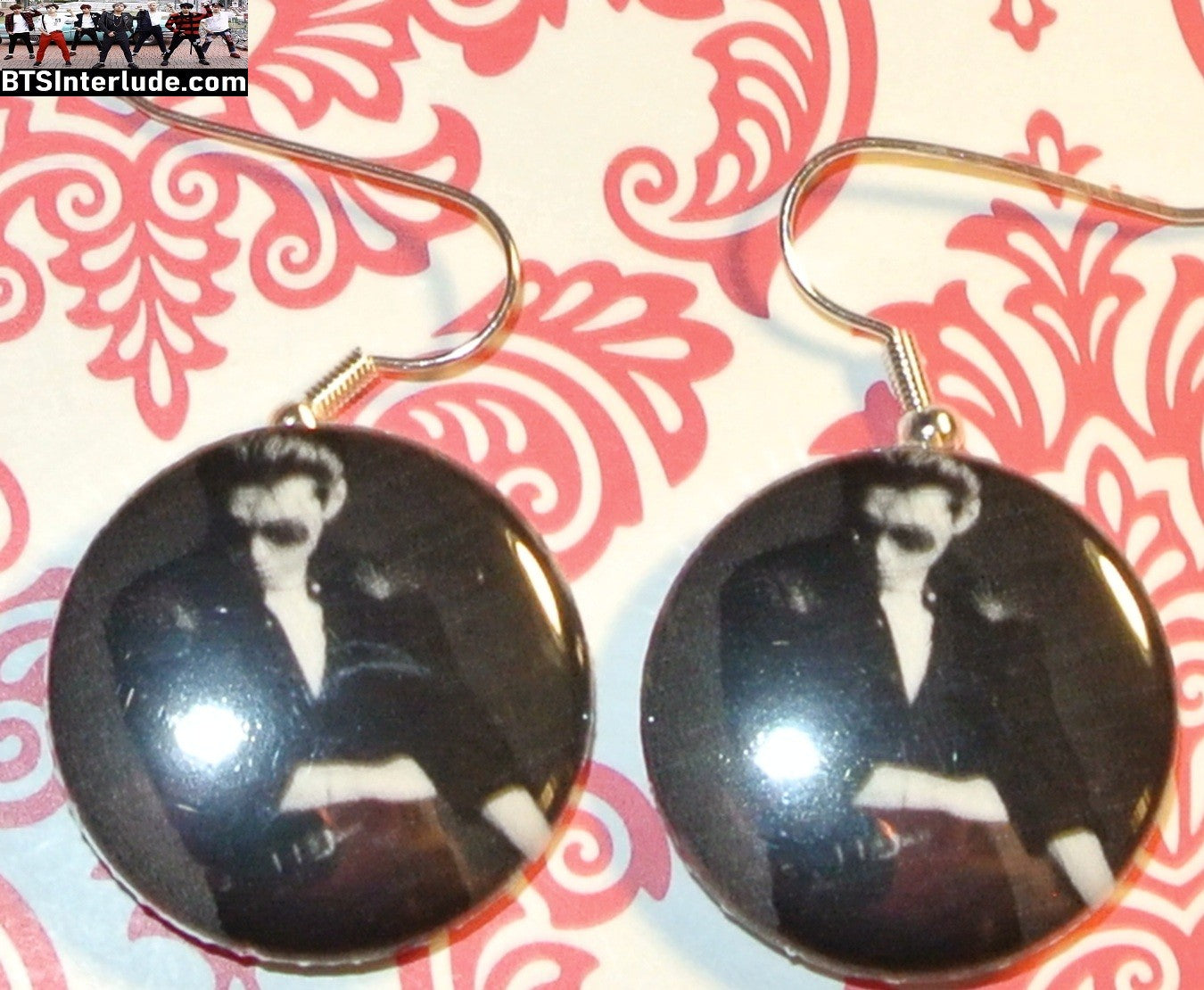 BTS EARRINGS BUTTON V KIM TAEHYUNG 김태형 2 IN 1 CELINE AD BLACK WHITE PIERCED OR CLIPS DANGLE DROP