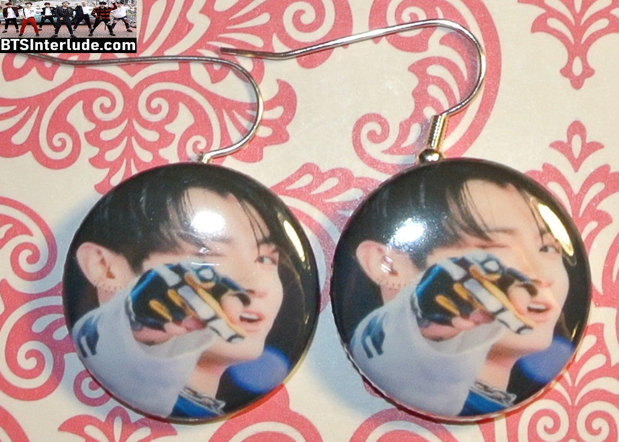 BTS EARRINGS BUTTON JEON JUNGKOOK 전정국 2 IN 1 ARIRANG POINTING PIERCED OR CLIP DANGLE DROP