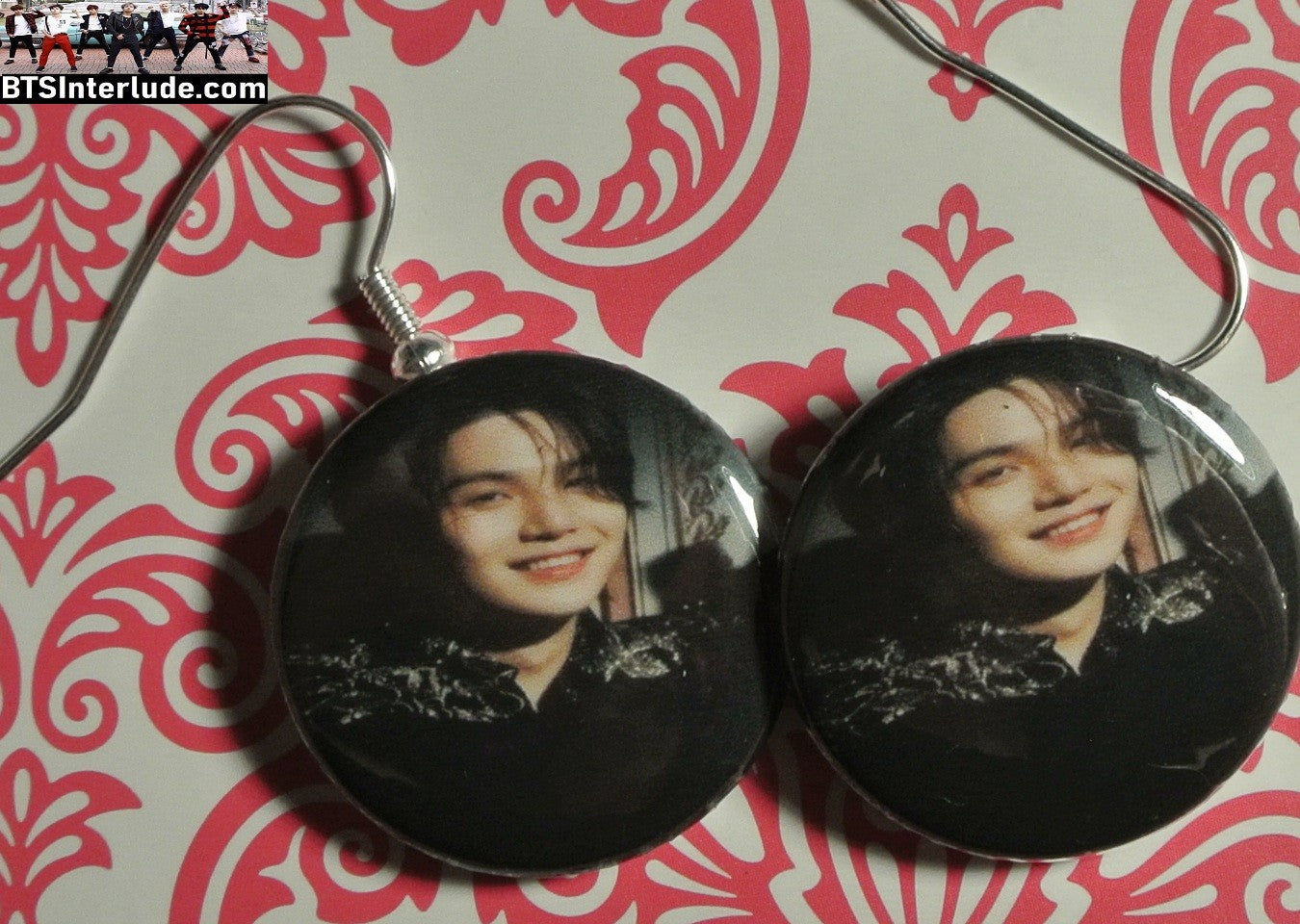 BTS EARRINGS BUTTON SUGA MIN YOONGI 민윤기 2 IN 1 NORMAL SMILE PIERCED OR CLIPS DANGLE DROP