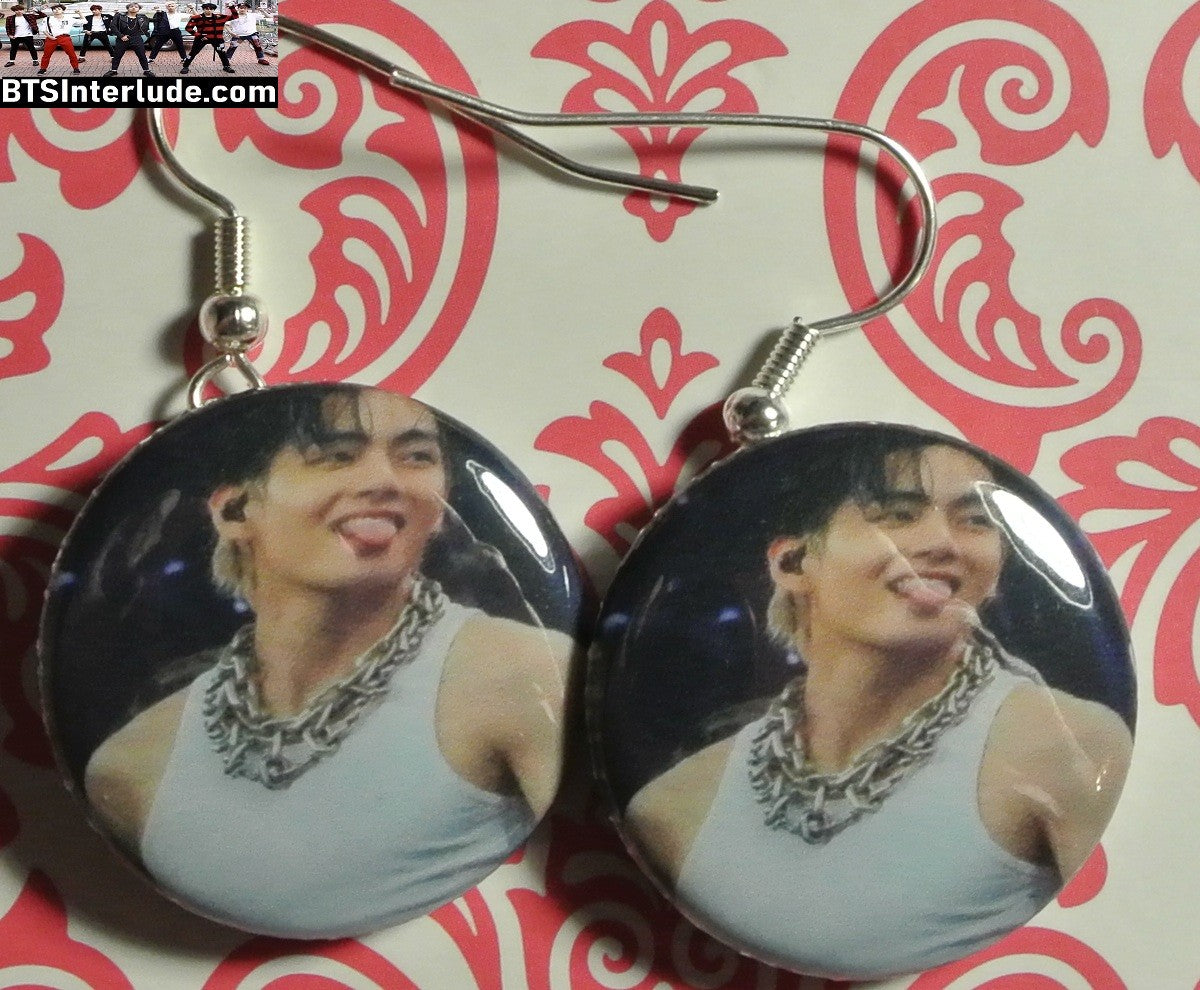 BTS EARRINGS BUTTON V KIM TAEHYUNG 김태형 2 IN 1 ARIRANG WHITE TANK TOP TONGUE PIERCED OR CLIPS DANGLE DROP