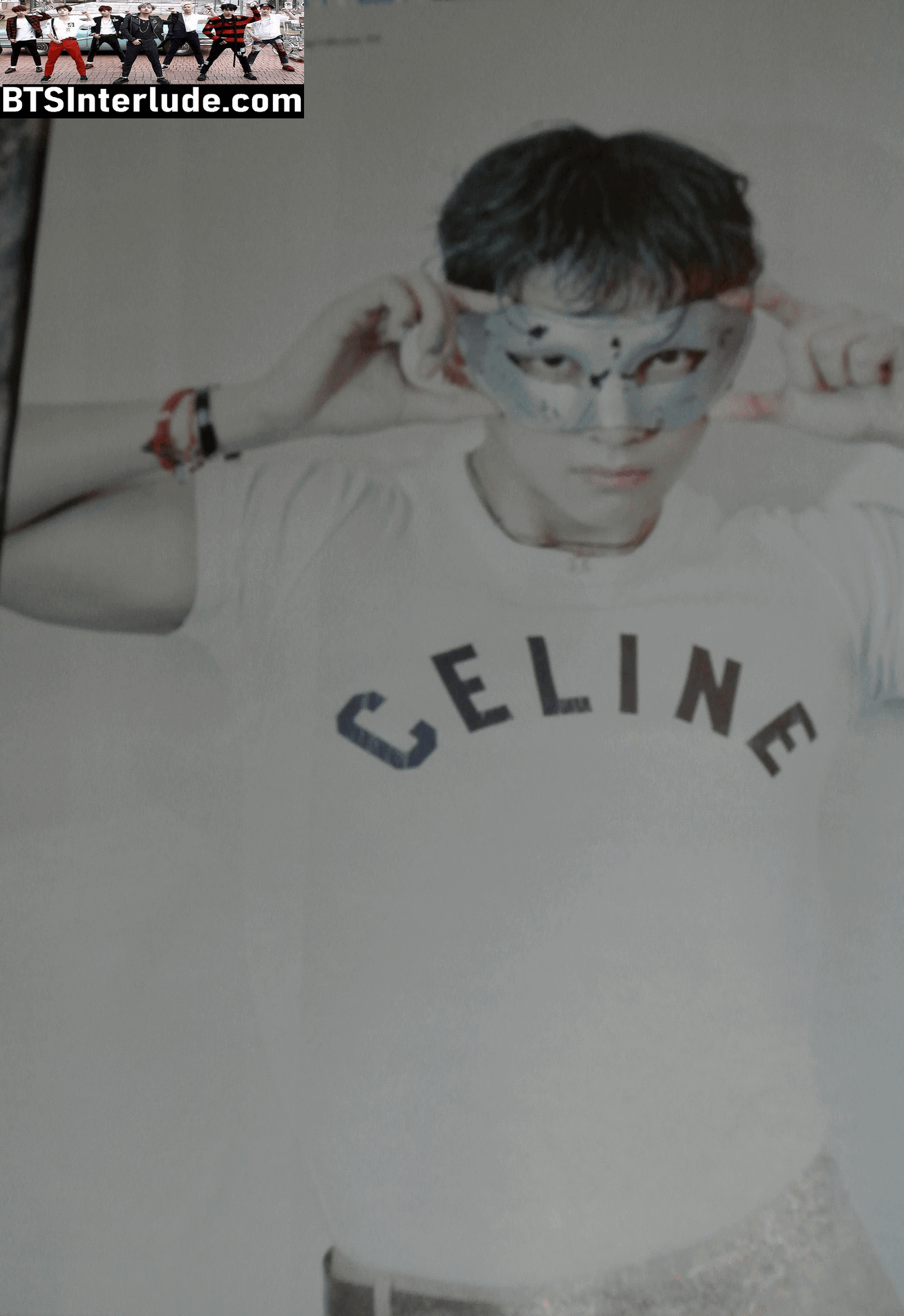BTS MAGAZINE OFFICIAL V KIM TAEHYUNG 김태형 W KOREA VOL 9 SILVER MASK CELINE SHIRT SEPTEMBER 2025 OFFICIAL MERCHANDISE